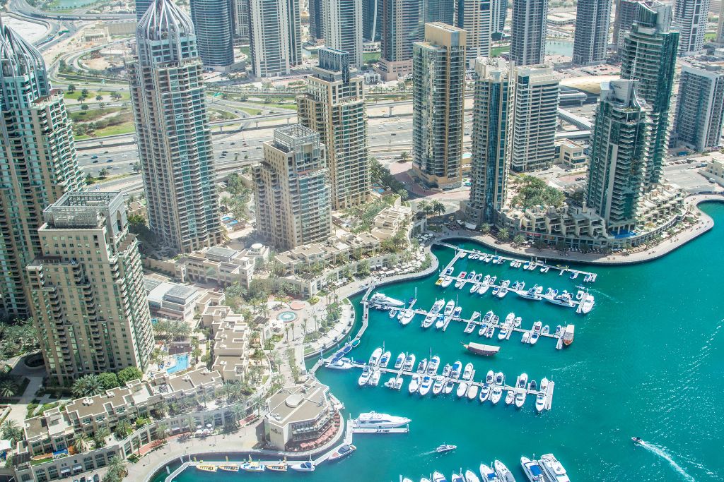 Agenzia di distribuzione a Dubai - come funziona il contratto e quando conviene