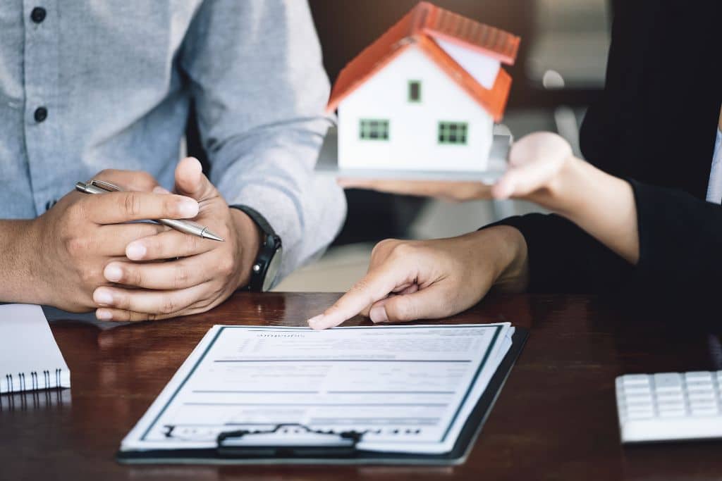 Acquistare un terreno a Dubai - procedura, zone freehold e cosa sapere prima di investire