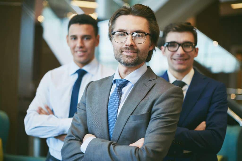 Obblighi per datori di lavoro a Dubai - la guida normativa aggiornata